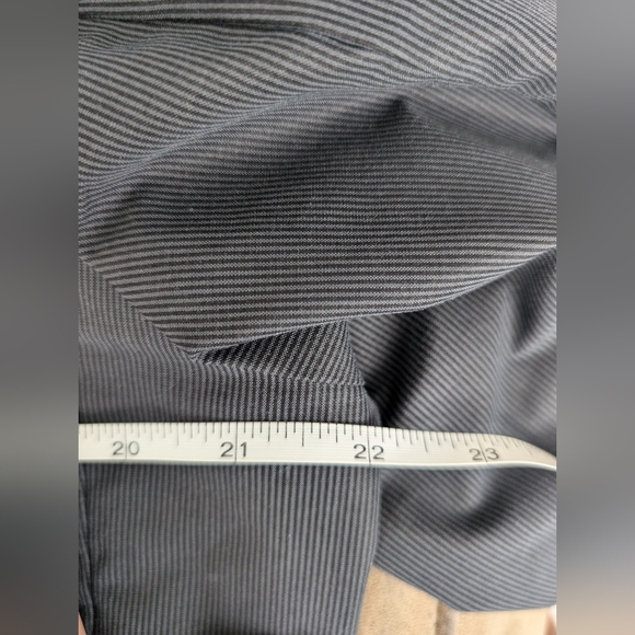 Burberry Classic Pinstripe Blazer size Large - Picture 14 of 16